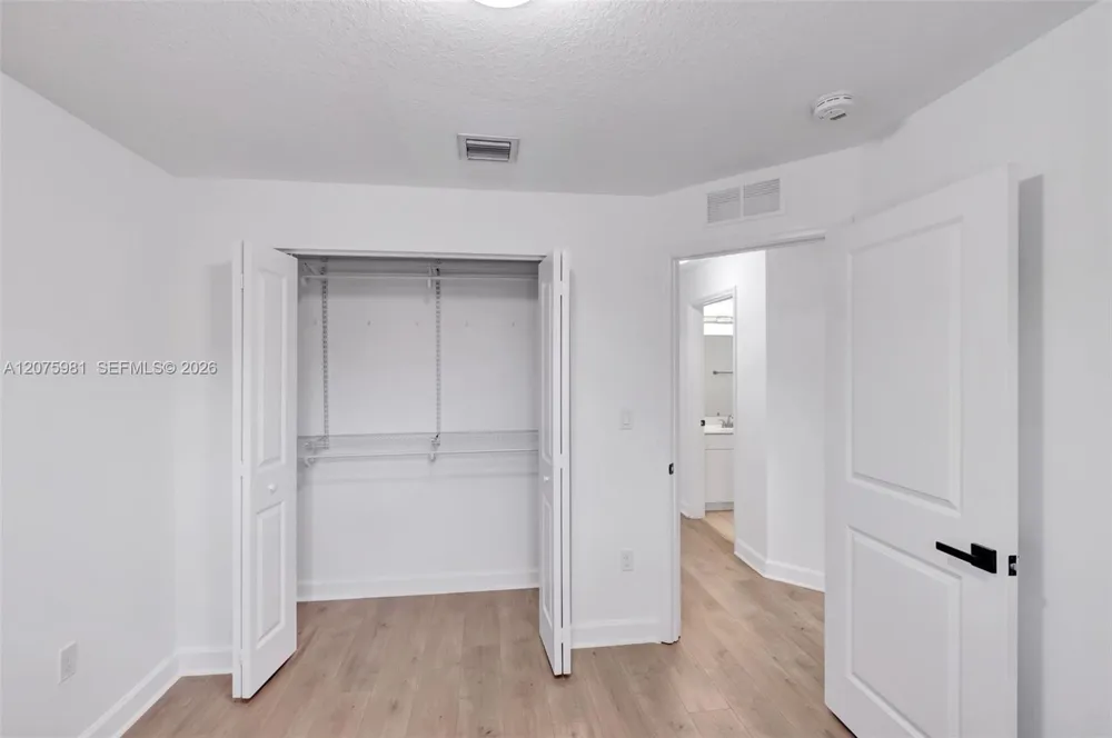 465 NE 194th Ter #465 Miami, FL 33179