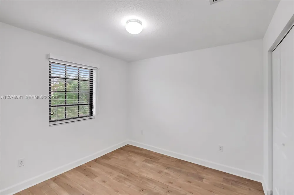 465 NE 194th Ter #465 Miami, FL 33179