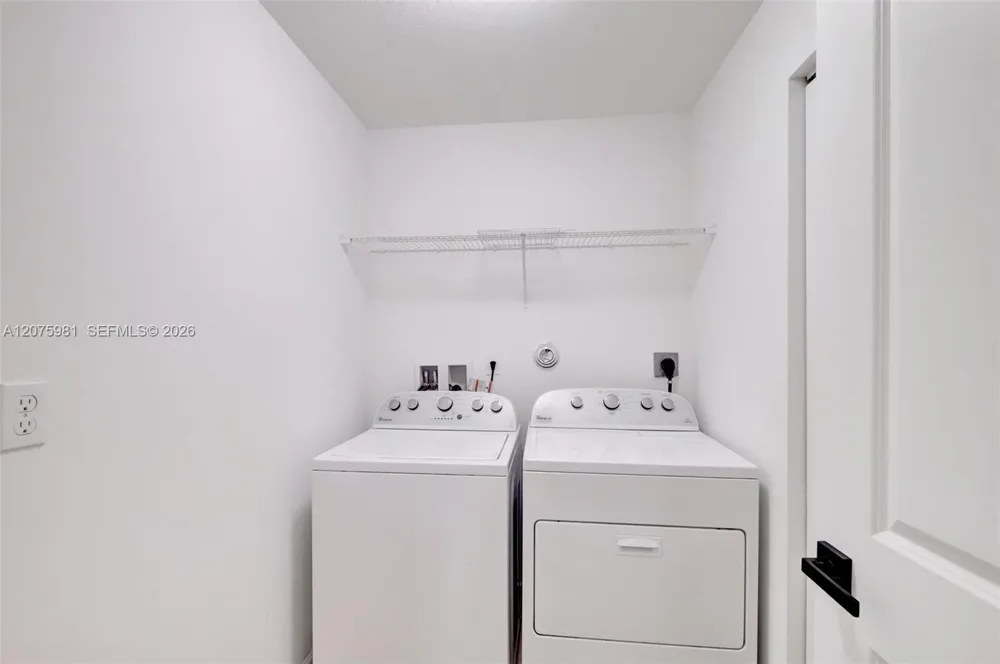 465 NE 194th Ter #465 Miami, FL 33179