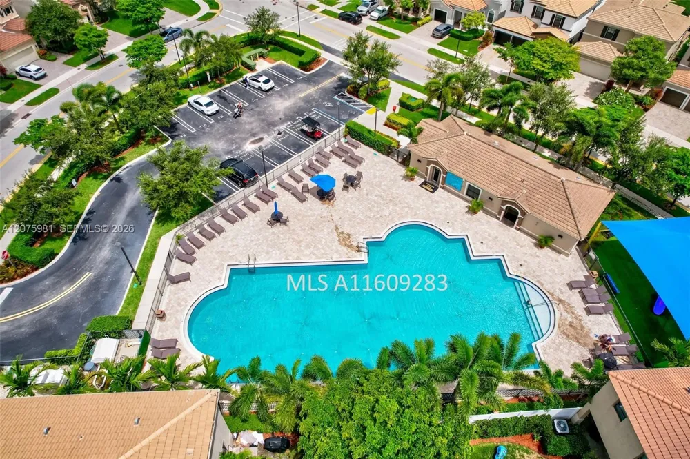 465 NE 194th Ter #465 Miami, FL 33179