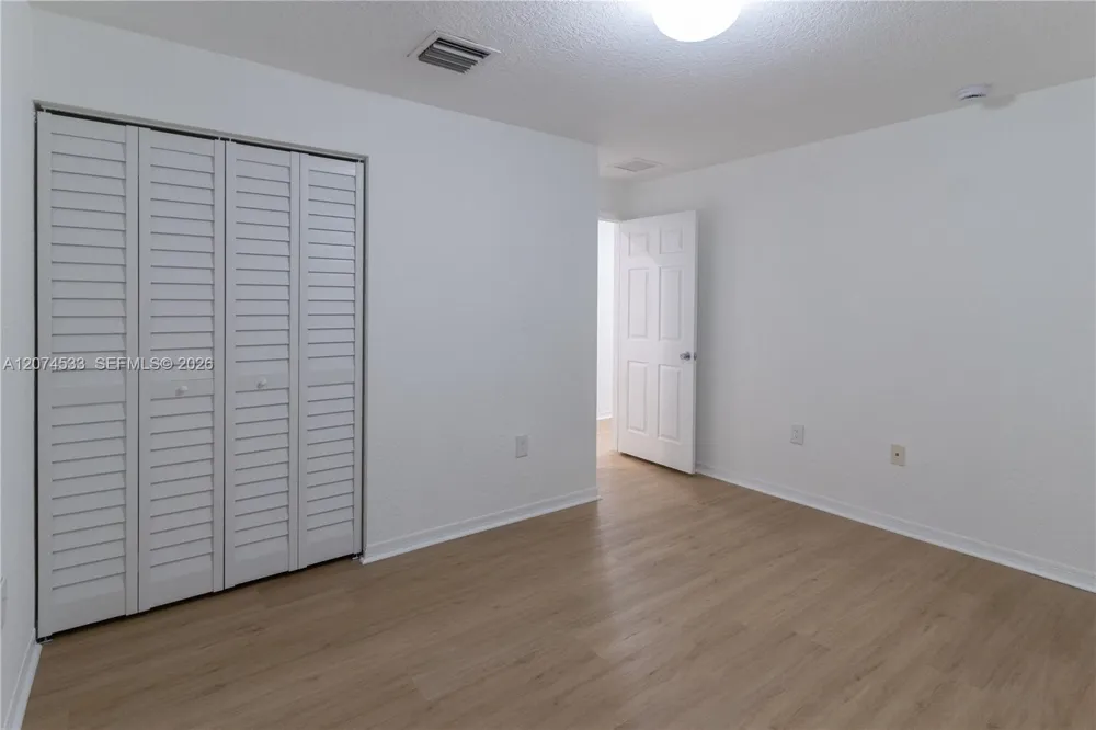 6061 SW 19th Ct North Lauderdale, FL 33068