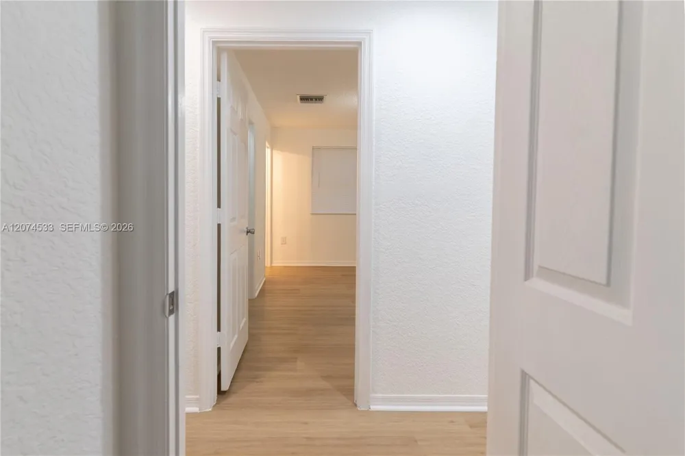 6061 SW 19th Ct North Lauderdale, FL 33068