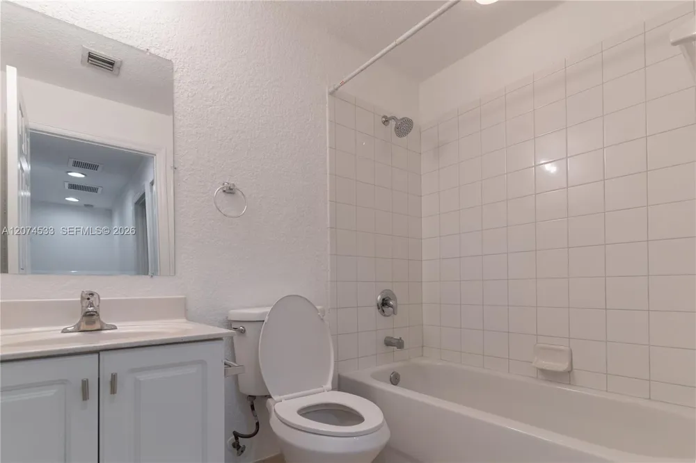 6061 SW 19th Ct North Lauderdale, FL 33068