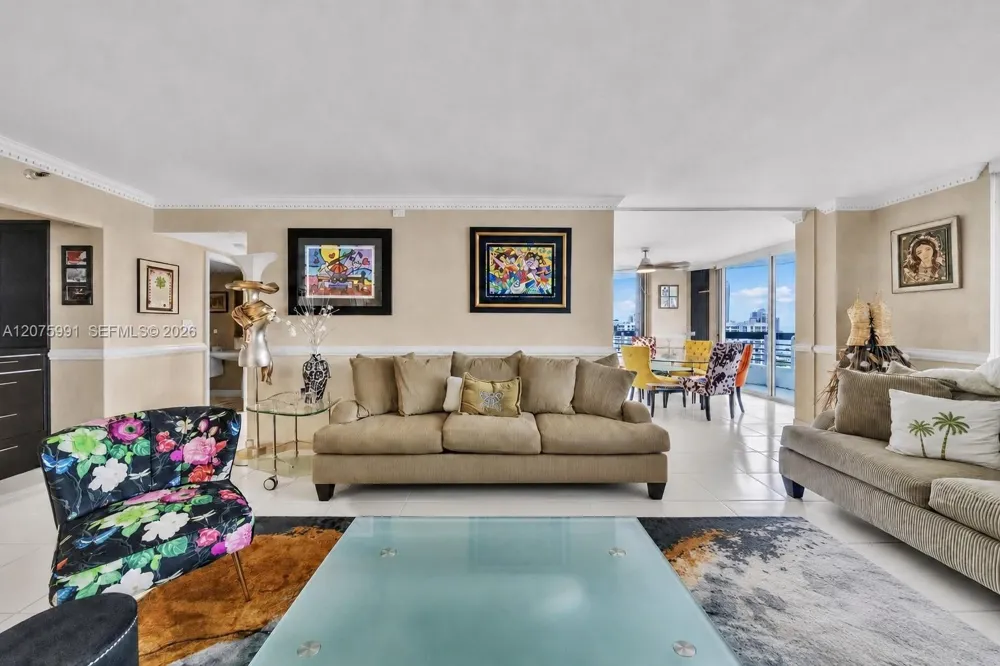 3530 Mystic Pointe Dr #3210 Aventura, FL 33180