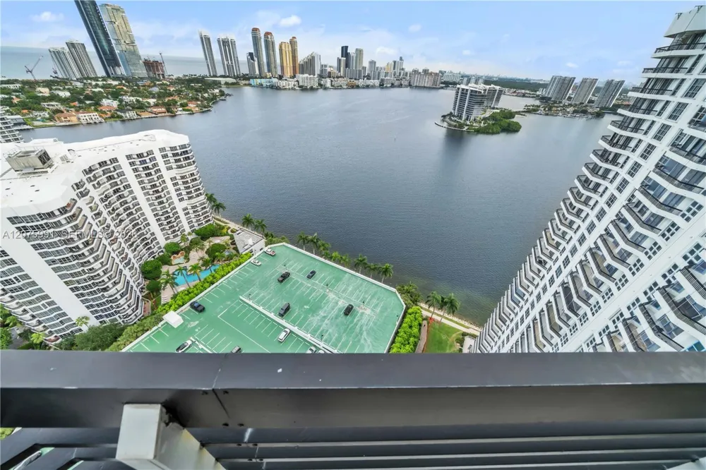 3530 Mystic Pointe Dr #3210 Aventura, FL 33180