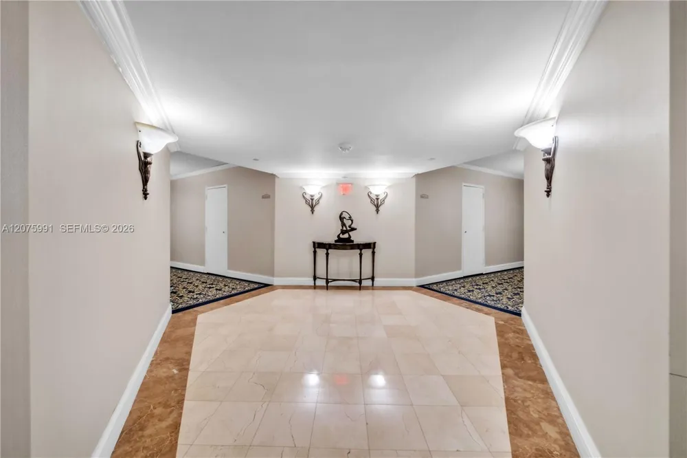 3530 Mystic Pointe Dr #3210 Aventura, FL 33180