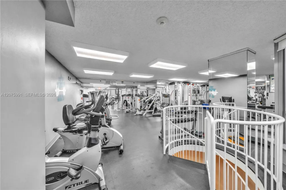 3530 Mystic Pointe Dr #3210 Aventura, FL 33180