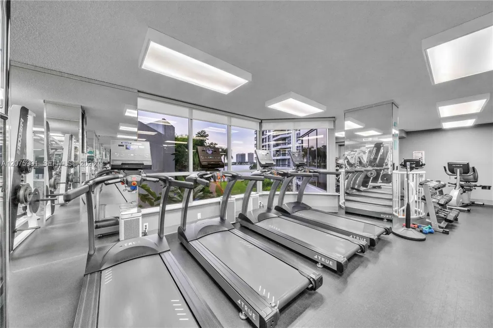 3530 Mystic Pointe Dr #3210 Aventura, FL 33180