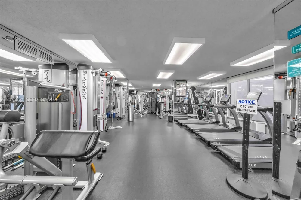 3530 Mystic Pointe Dr #3210 Aventura, FL 33180
