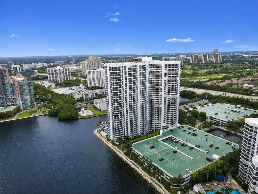3530 Mystic Pointe Dr #3210 Aventura, FL 33180