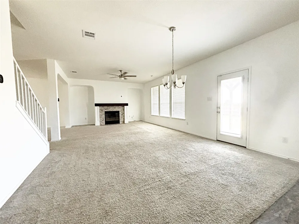1720 Foxglove Circle Lockhart, TX 78644