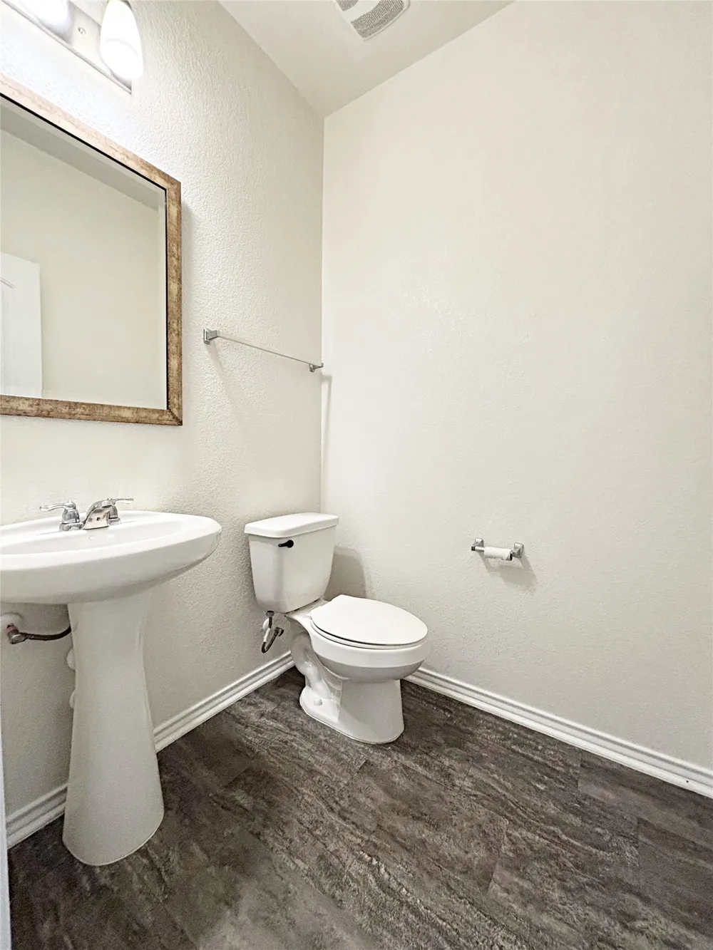 1720 Foxglove Circle Lockhart, TX 78644