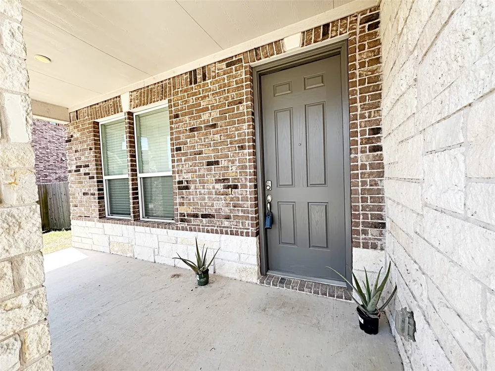 1720 Foxglove Circle Lockhart, TX 78644