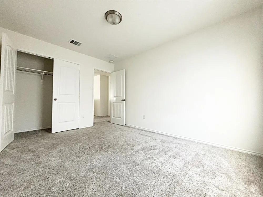 1720 Foxglove Circle Lockhart, TX 78644