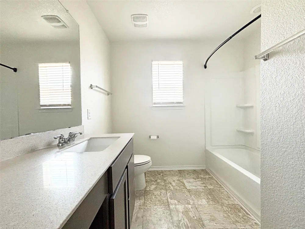 1720 Foxglove Circle Lockhart, TX 78644