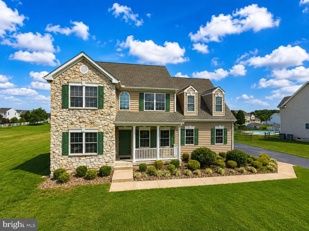 145 SUNRISE DRIVE Clayton, DE 19938