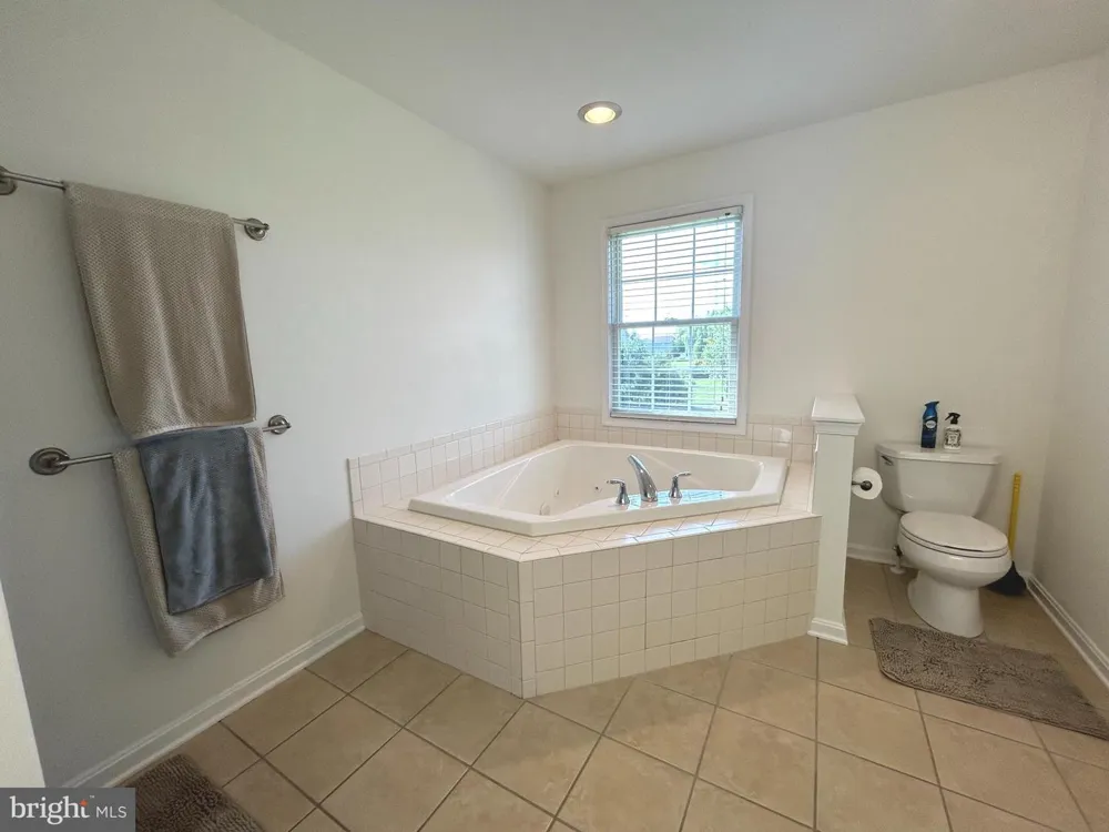 145 SUNRISE DRIVE Clayton, DE 19938