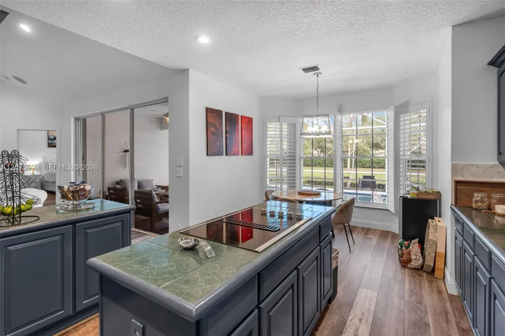 11834 Highland Pl Coral Springs, FL 33071