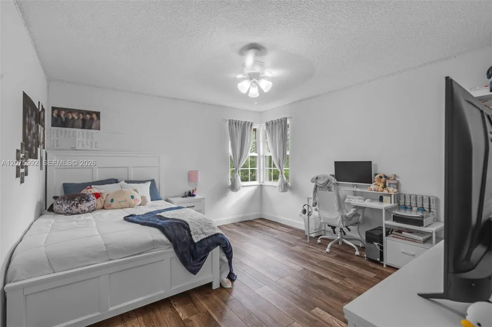 11834 Highland Pl Coral Springs, FL 33071