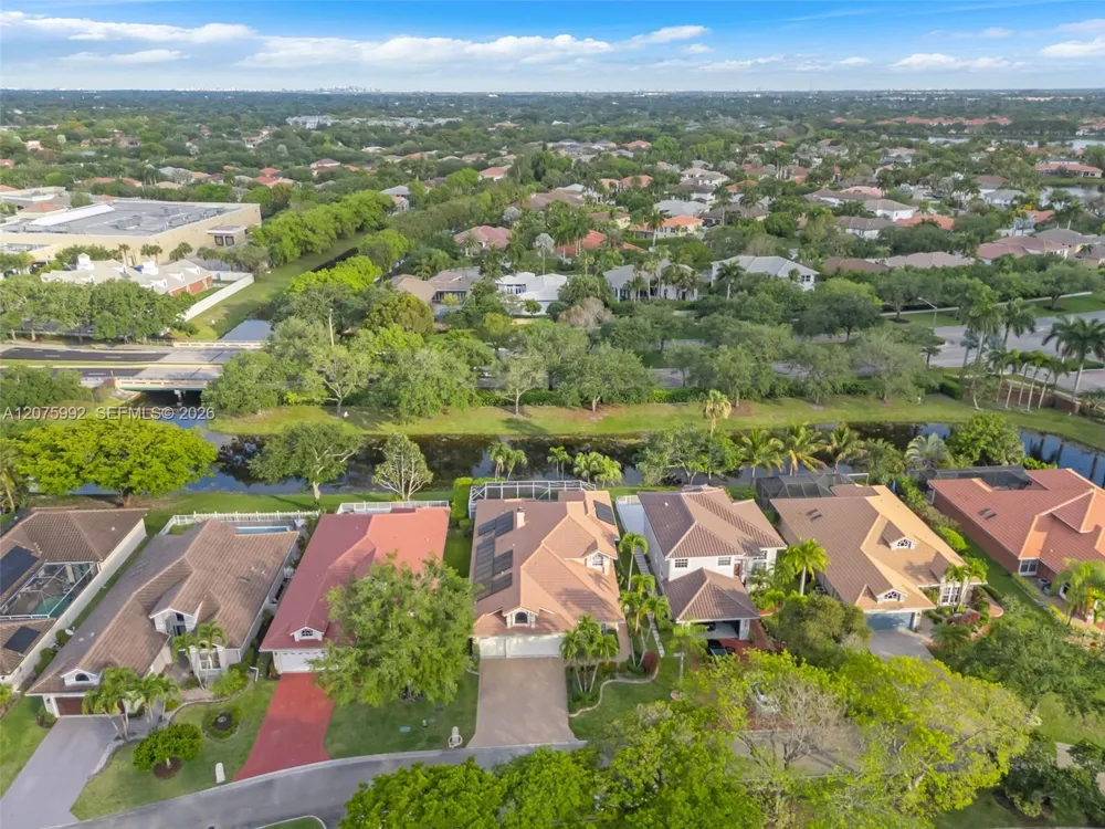 11834 Highland Pl Coral Springs, FL 33071