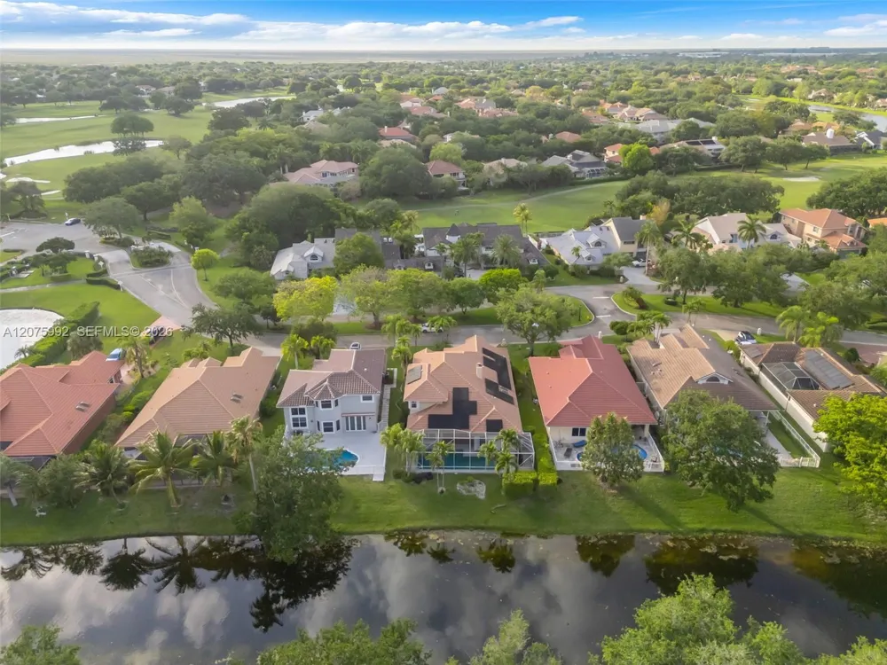 11834 Highland Pl Coral Springs, FL 33071