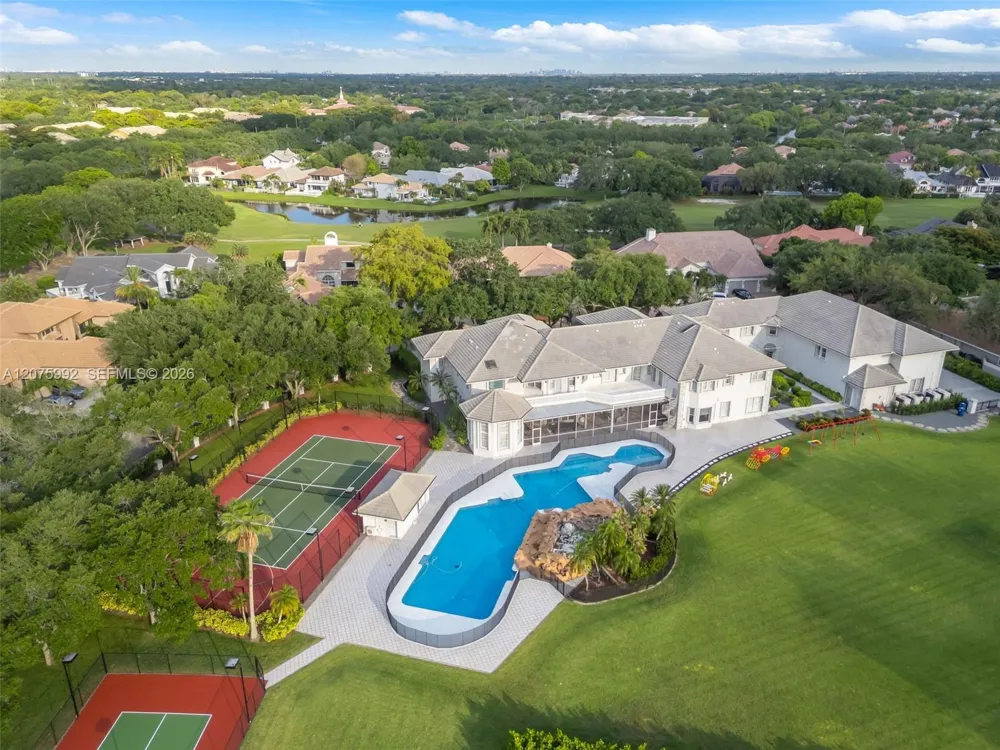 11834 Highland Pl Coral Springs, FL 33071