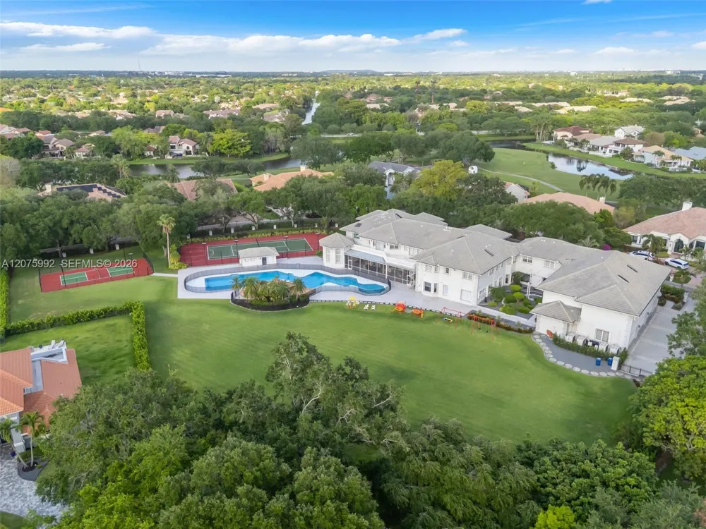 11834 Highland Pl Coral Springs, FL 33071