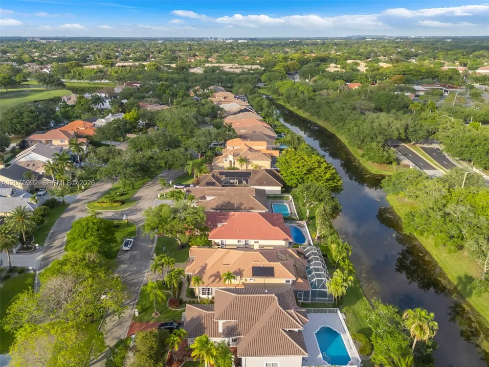 11834 Highland Pl Coral Springs, FL 33071