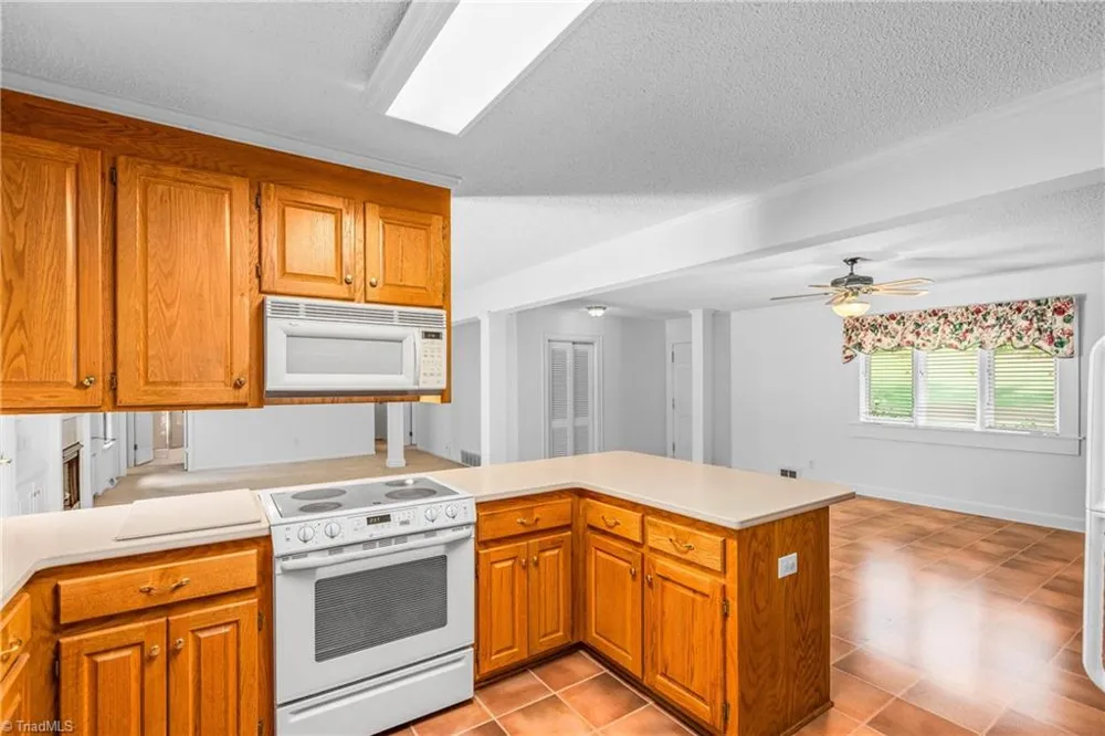 3748 Prides Road East Bend, NC 27018