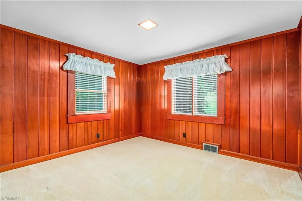 3748 Prides Road East Bend, NC 27018