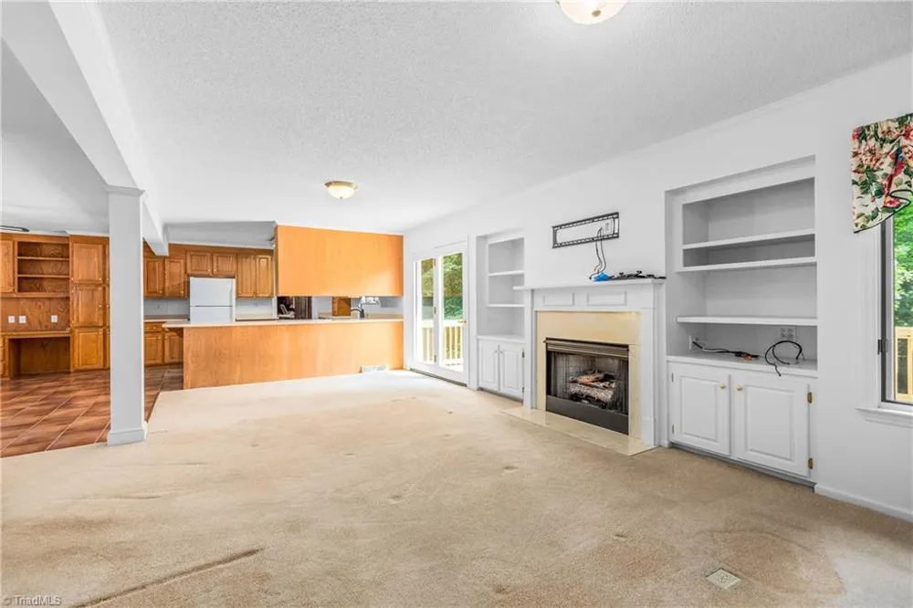 3748 Prides Road East Bend, NC 27018