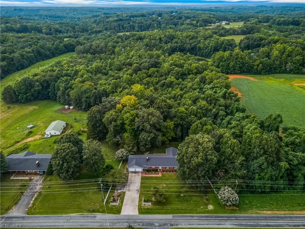 3748 Prides Road East Bend, NC 27018