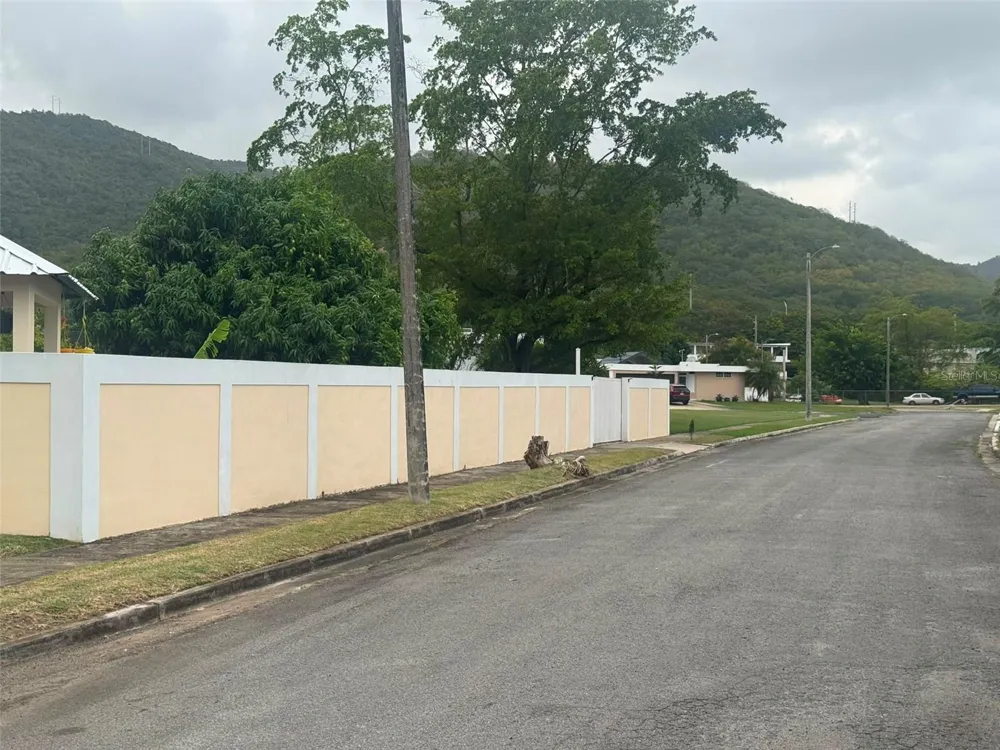 3 ROOSEVELT GARDENS Ceiba, PR 00735