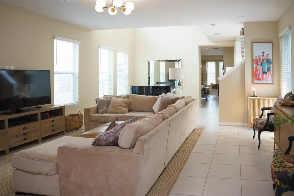 7226 MILESTONE DRIVE Apollo Beach, FL 33572