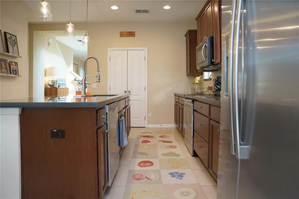 7226 MILESTONE DRIVE Apollo Beach, FL 33572