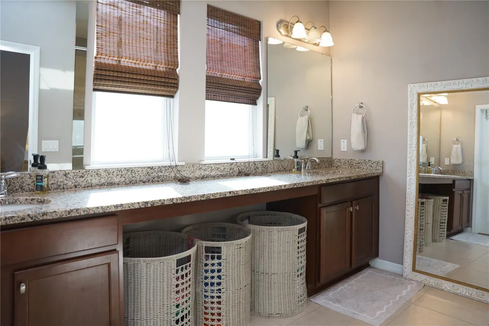 7226 MILESTONE DRIVE Apollo Beach, FL 33572