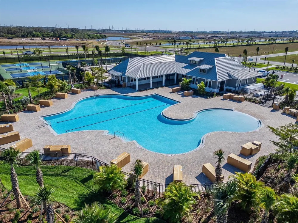 7226 MILESTONE DRIVE Apollo Beach, FL 33572