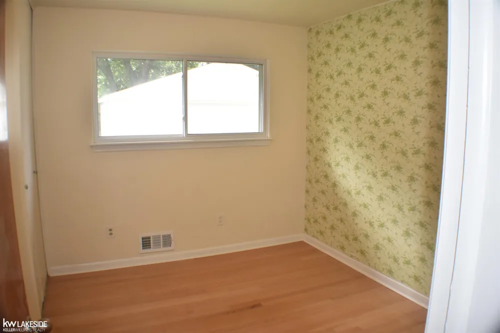 1824 Rowland Street Royal Oak City, MI 48067