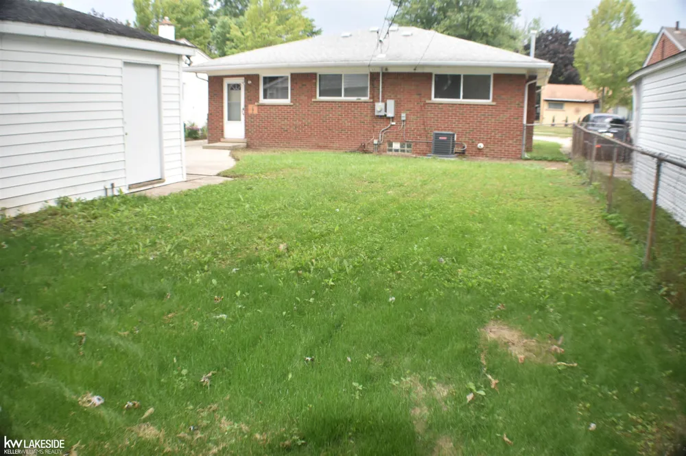 1824 Rowland Street Royal Oak City, MI 48067