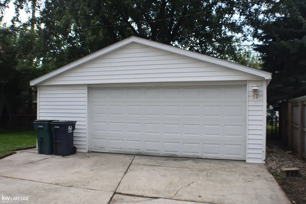 1824 Rowland Street Royal Oak City, MI 48067