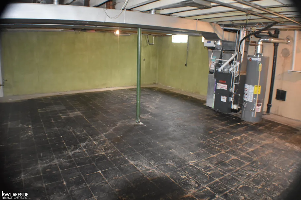 1824 Rowland Street Royal Oak City, MI 48067