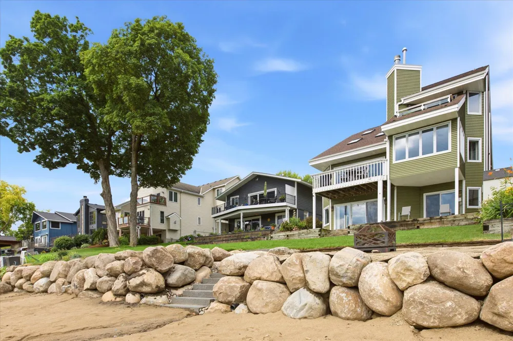 15219 Fairbanks Trail NE Prior Lake, MN 55372