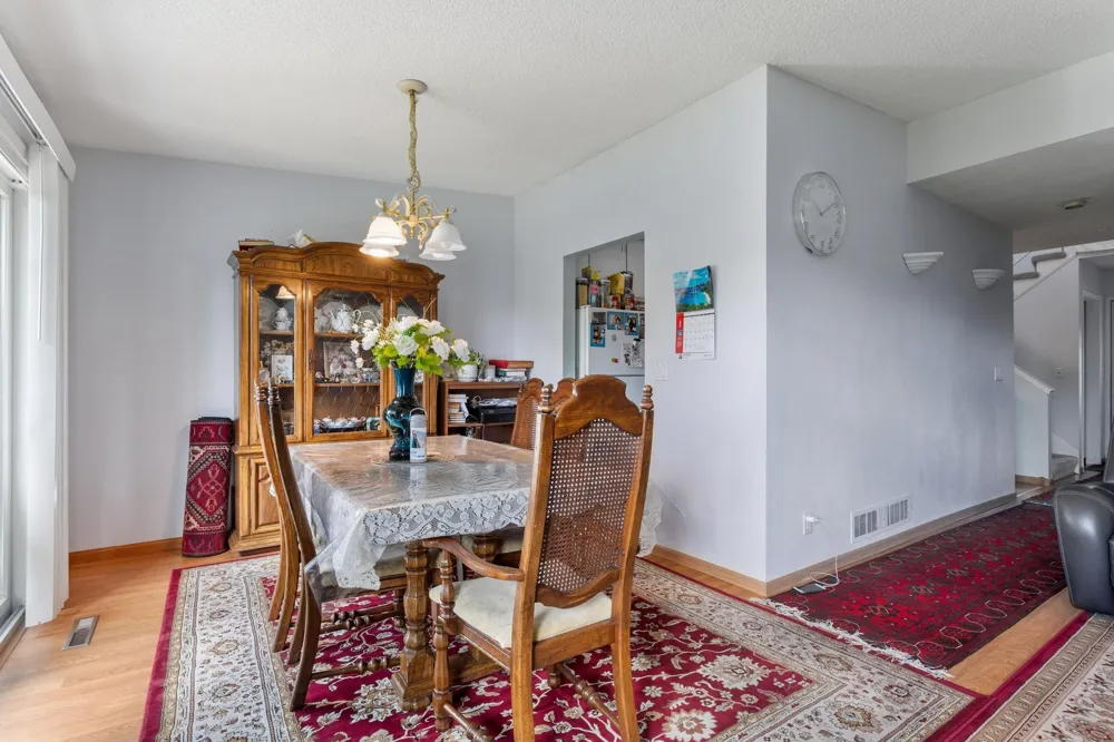 142 Canabury Court Little Canada, MN 55117