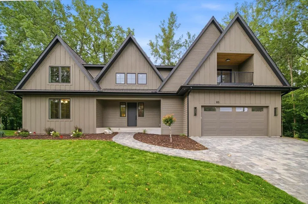 85 Brentwood Avenue Excelsior, MN 55331