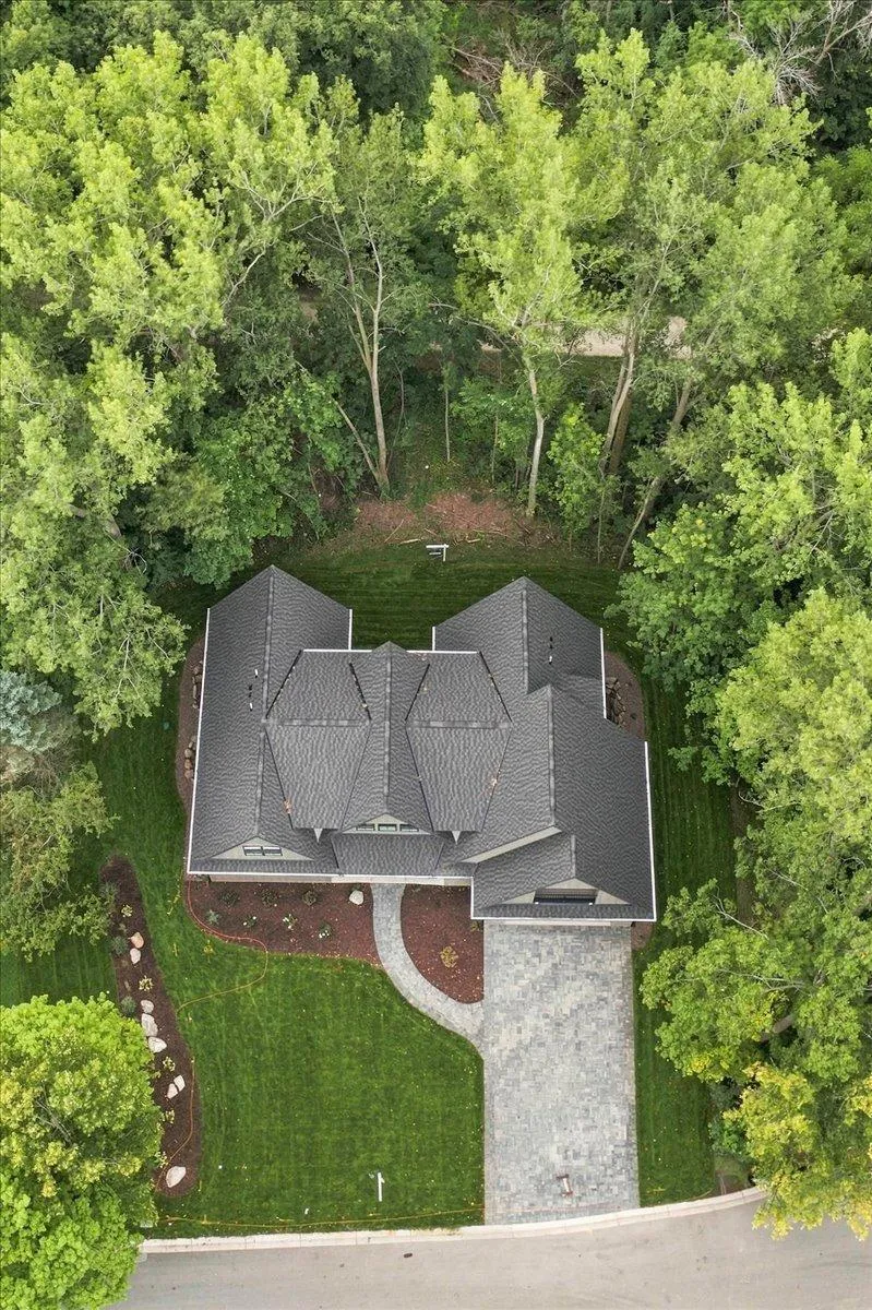 85 Brentwood Avenue Excelsior, MN 55331