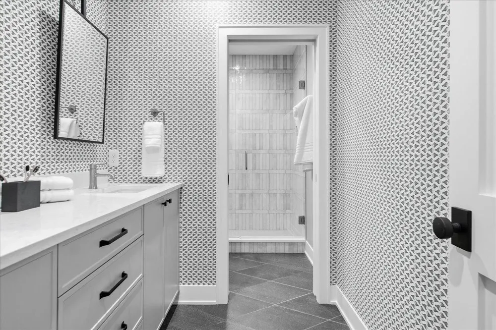 85 Brentwood Avenue Excelsior, MN 55331