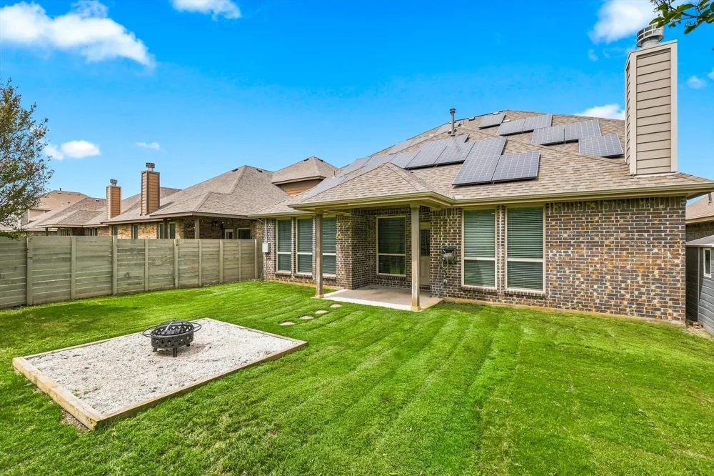 105 Gannet Trail Argyle, TX 76226