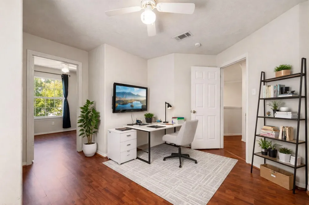 6418 England Street Houston, TX 77021