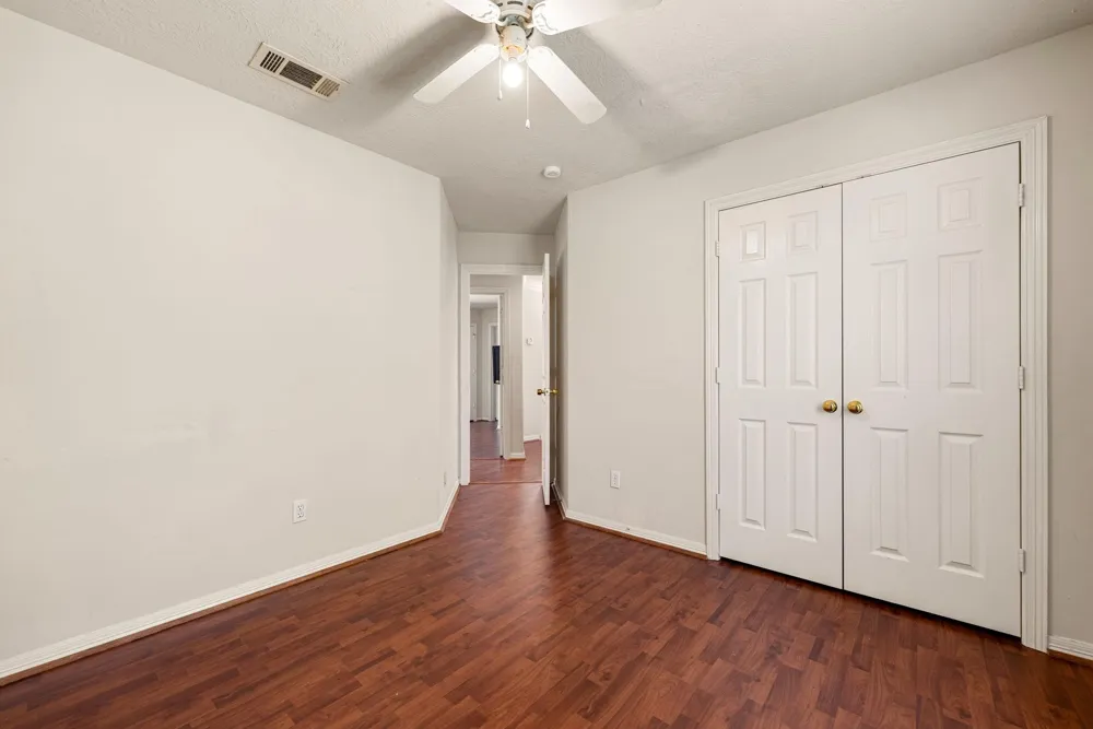 6418 England Street Houston, TX 77021