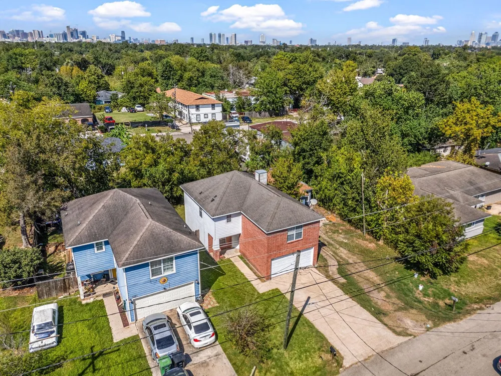 6418 England Street Houston, TX 77021